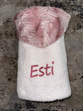 Load image into Gallery viewer, Zandino Charlotte Mauve/White Towel Oversize Hooded Towel
