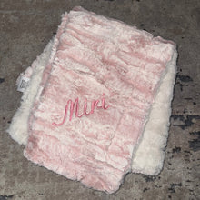 Load image into Gallery viewer, Zandino Mason Mauve Minky Blanket
