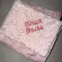 Load image into Gallery viewer, Winx + Blinx Poppy Mauve Minky Blanket
