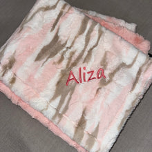 Load image into Gallery viewer, Winx + Blinx Himalayas Shell Minky Blanket
