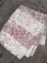 Load image into Gallery viewer, Zandino Theodore Mauve Minky Blanket
