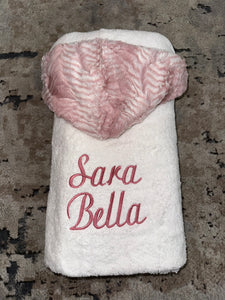 Zandino Charlotte Mauve/White Towel Oversize Hooded Towel