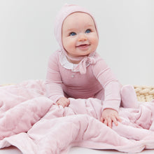 Load image into Gallery viewer, Kipp Baby White Collar Velour Ribbed Layette Set
