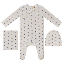 Load image into Gallery viewer, Bebe Bella Off White/Blue Balloon Print Layette Set

