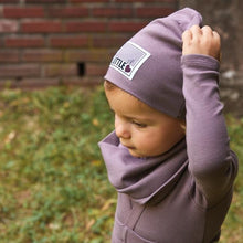 Load image into Gallery viewer, Little Parni Black Beanie
