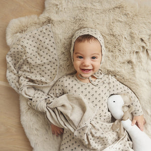 Lilette Oat Ballard Print Stretchie with Bonnot