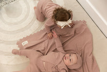 Load image into Gallery viewer, Bebe Bella Bloom Knitted Wrap Baby Set
