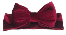 Load image into Gallery viewer, BANDEAU BABY BURGUNDY VELVET PADDED BOW BABY BAND
