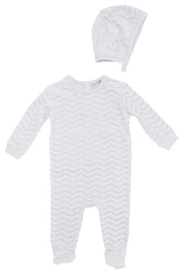 SMALL MOMENTS WHITE WAVY BURNOUT EFFECT STRETCHIE AND BONNET