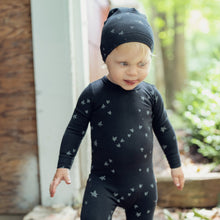 Load image into Gallery viewer, Hopscotch Black Star Layette Set
