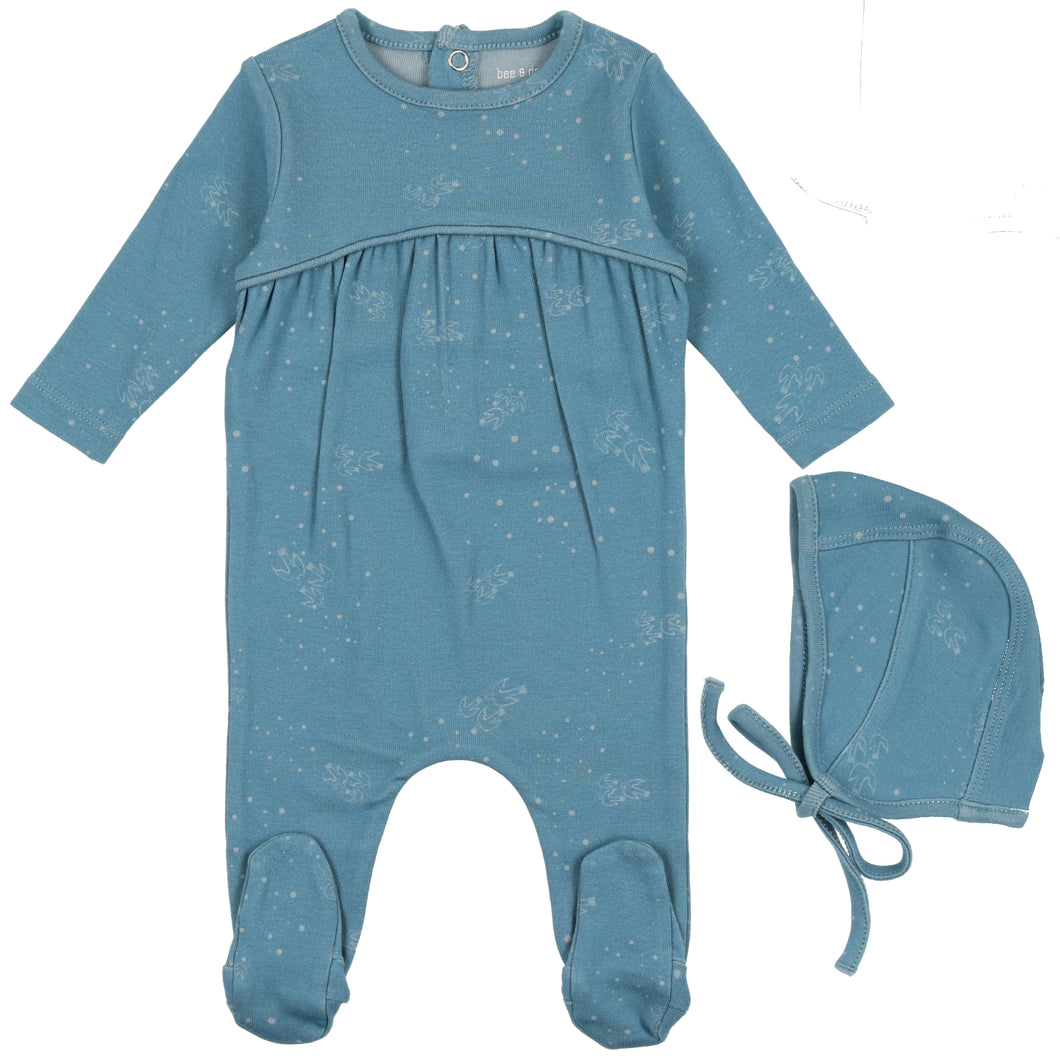 Bee & Dee Ashley Blue Bird Print Collection Stretchie and Bonnet