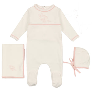 Bee & Dee Snow White with Butterfly Center Print Collection Layette Set