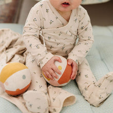 Load image into Gallery viewer, Ely&#39;s and Co Jersey Cotton Tan Printed Ginkgo Layette &amp; Accessory Gift Box
