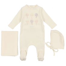 Load image into Gallery viewer, Bee &amp; Dee Ivory Hot Air Balloon Print Collection Layette Set
